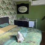 Eekhoorn, Met Barrelsauna *