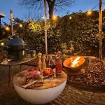 Eekhoorn, Met Barrelsauna Дом отдыха *