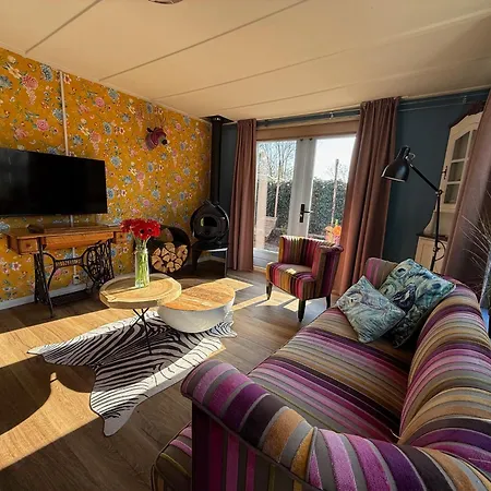 Holiday home Eekhoorn, Met Barrelsauna