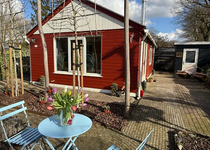 Eekhoorn, Met Barrelsauna Semesterbostad