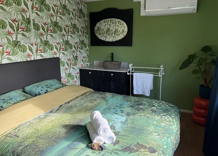 Eekhoorn, Met Barrelsauna *